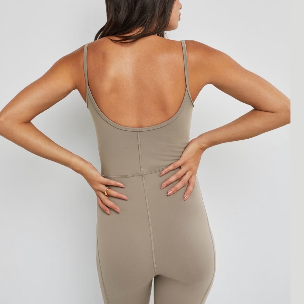 Wilfred Free Neutral Taupe Spaghetti Strap Jumpsuit - Picture 2 of 5